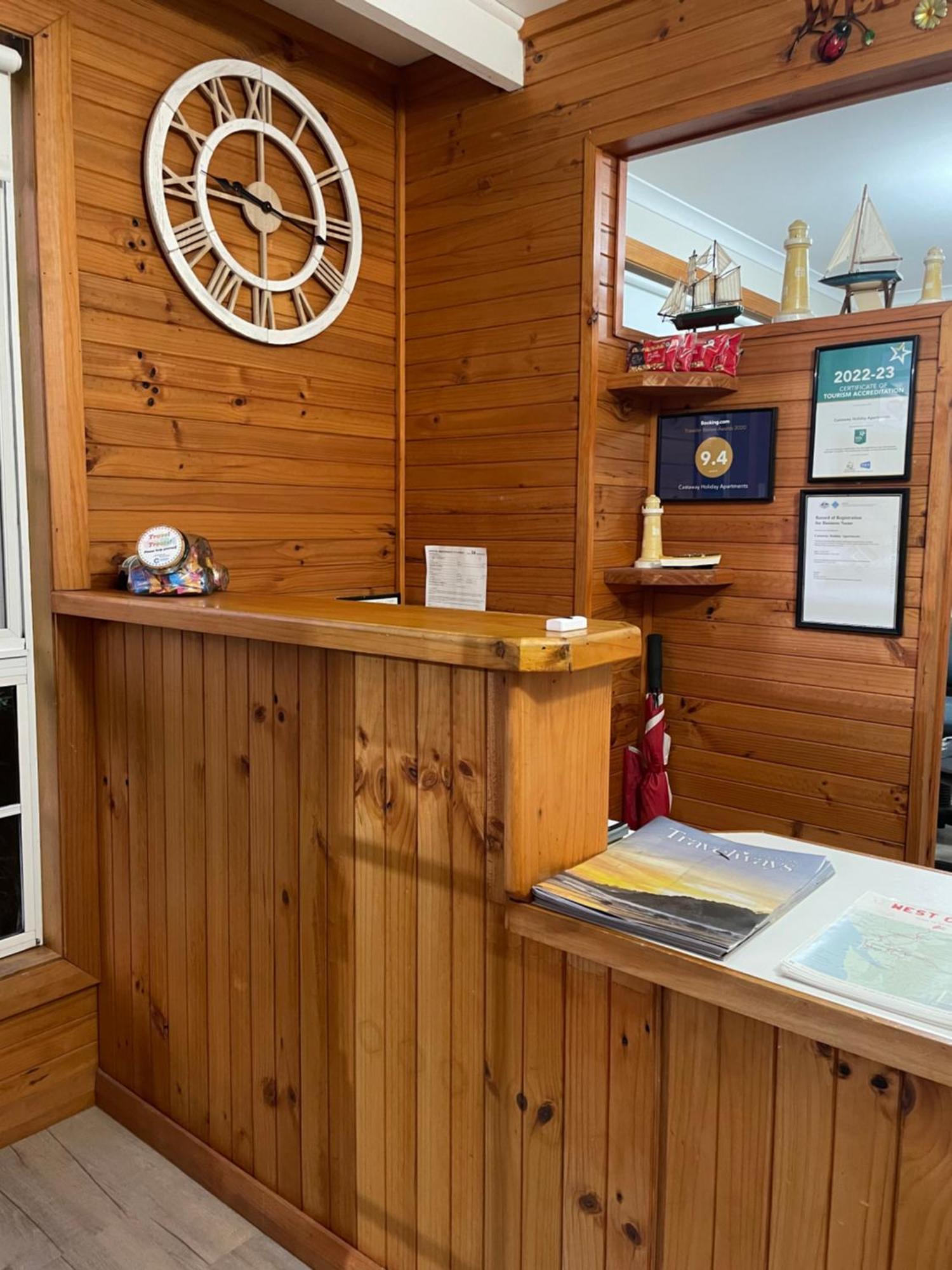 Castaway Holiday Apartments Стран Екстериор снимка
