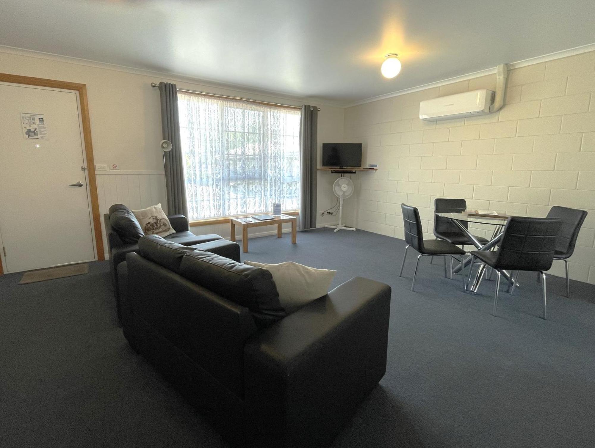 Castaway Holiday Apartments Стран Екстериор снимка