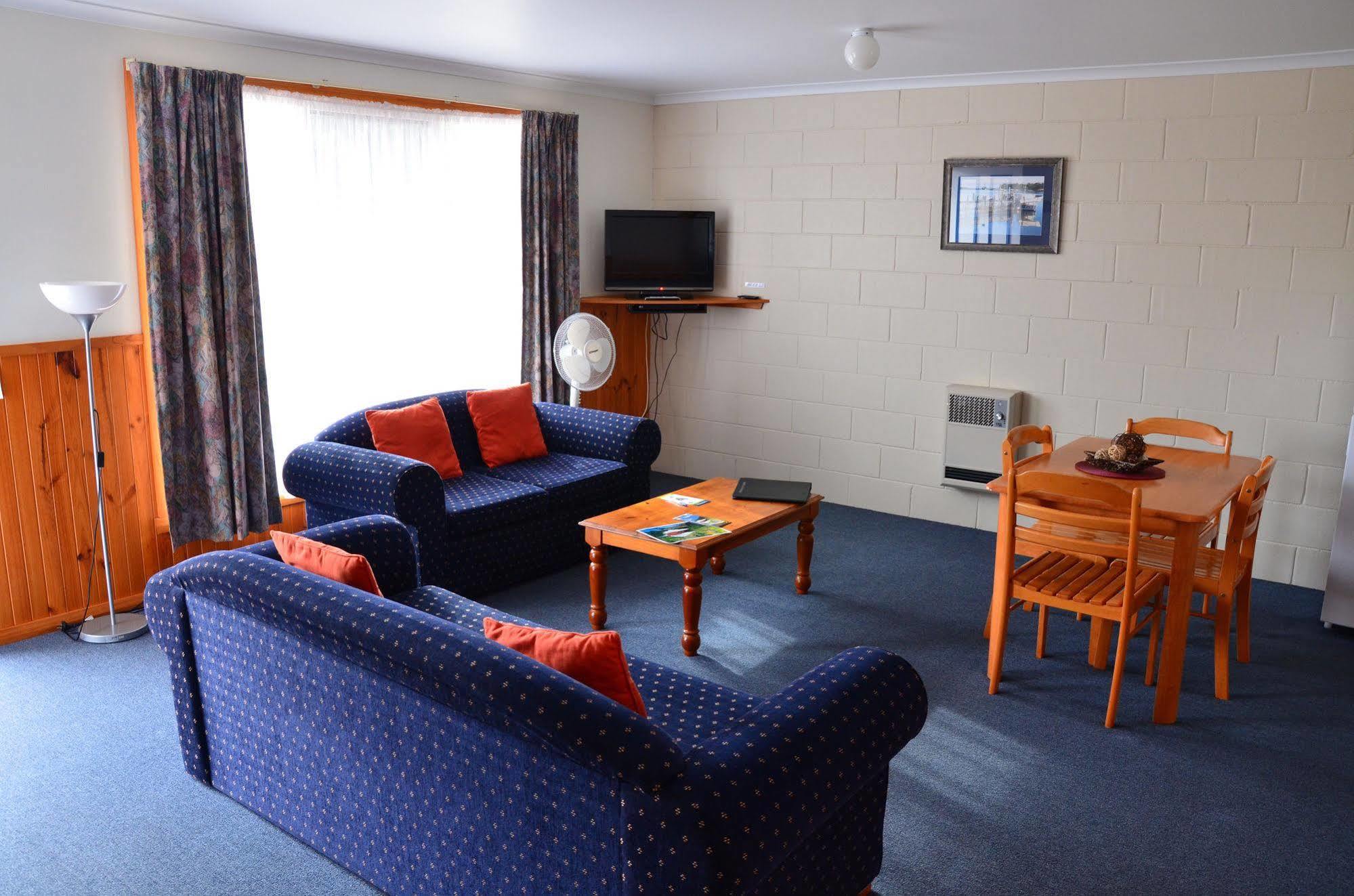 Castaway Holiday Apartments Стран Екстериор снимка