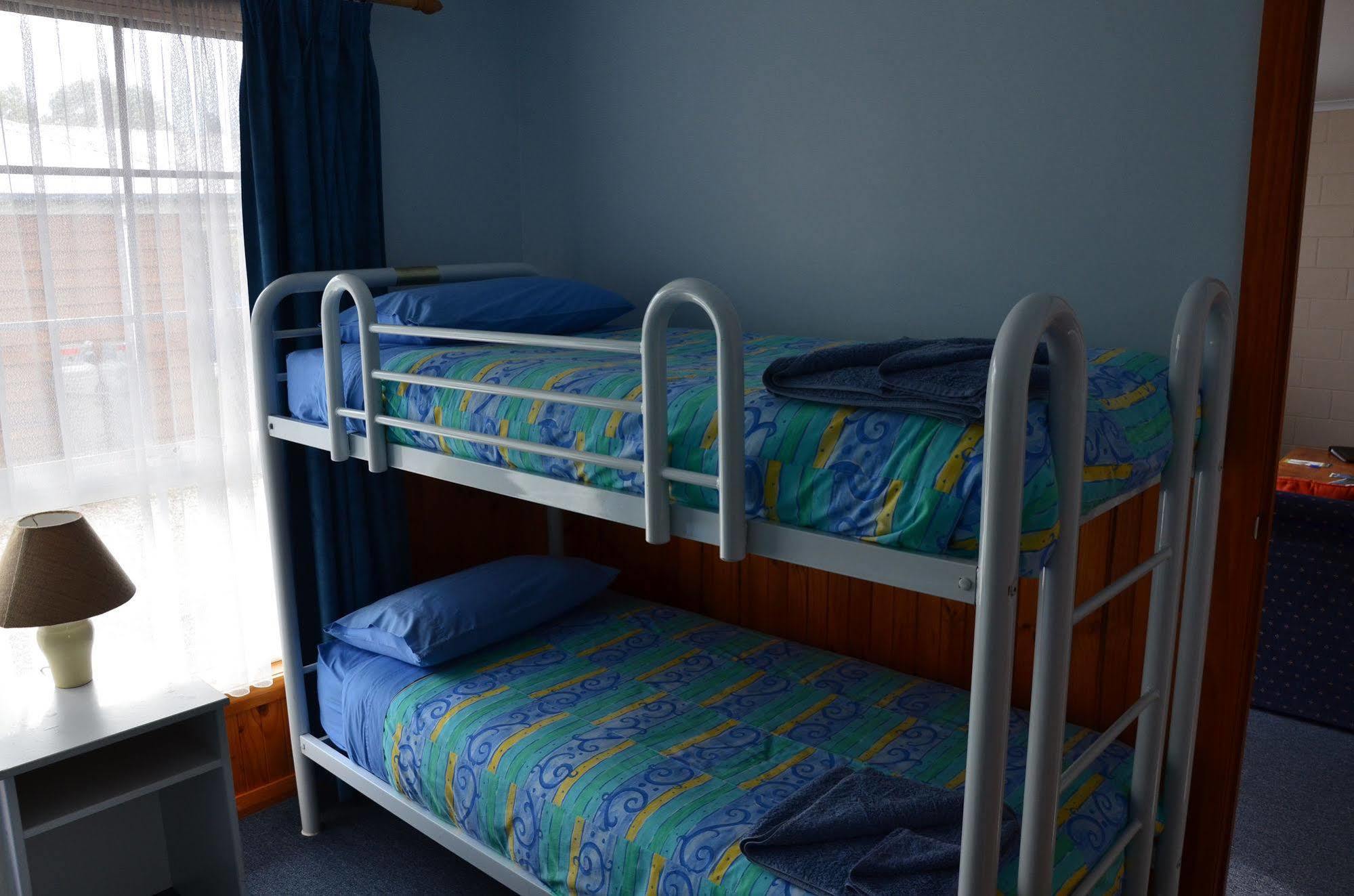 Castaway Holiday Apartments Стран Екстериор снимка